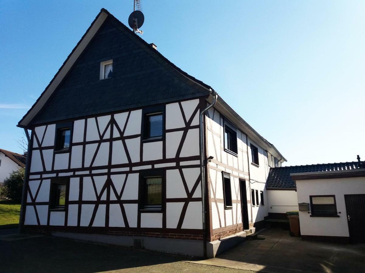Graefrath Gaestehaus Neunkirchen-Seelscheid Neunkirchen  Eksteriør bilde